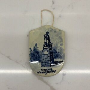 Decorative Souvenir Ceramic Hanging Tile Delftware Style De Maaier Netherland
